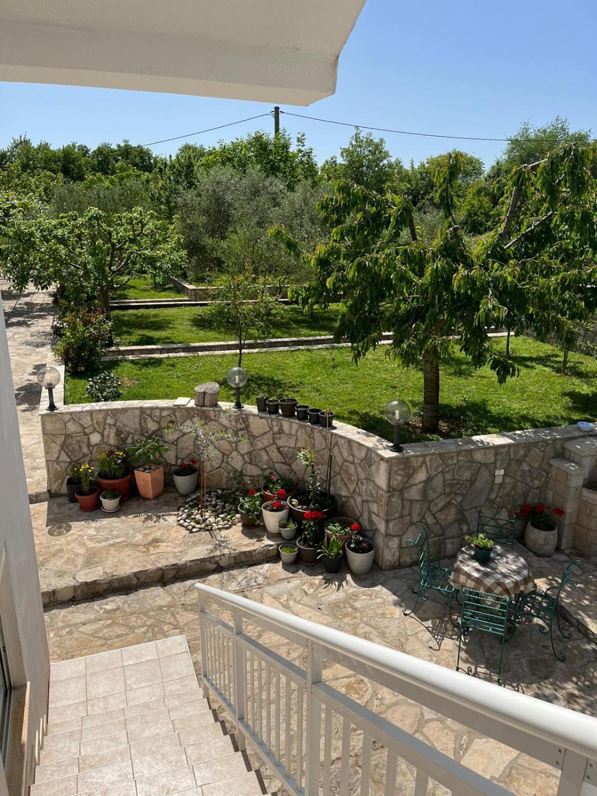 Hotel River Side Trebinje Extérieur photo